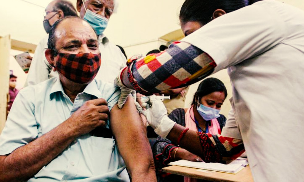 On-Site Vaccine Registrations For Health, Frontline Workers Only At Govt Sites: Centre