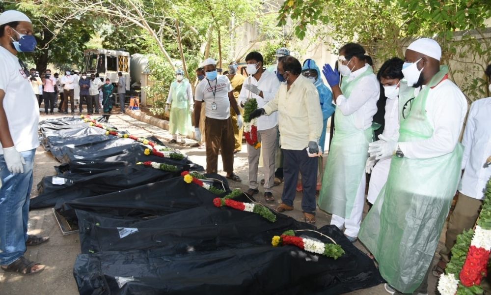 Year After Media Demonised Them, Tablighi Jamaat Volunteers Conduct Funerals of COVID-19 Victims