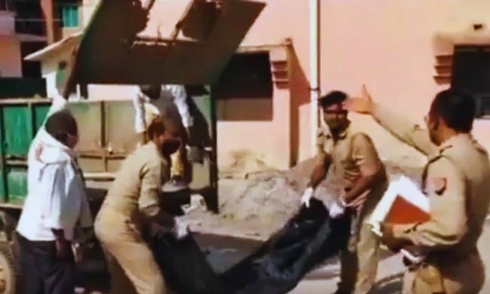 Uttar Pradesh Police Dumps Deceaseds Body In Garbage Van Over Directions By Family