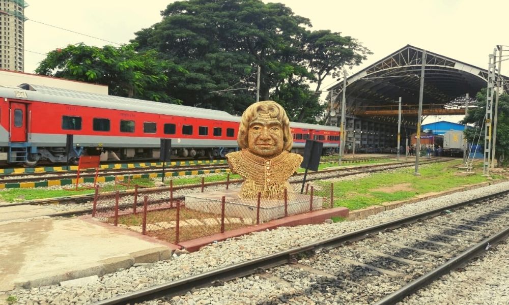Art From Scrap: Bust Of  Indias Missile Man At Yeshwantpur Railway Station Is A Huge Hit
