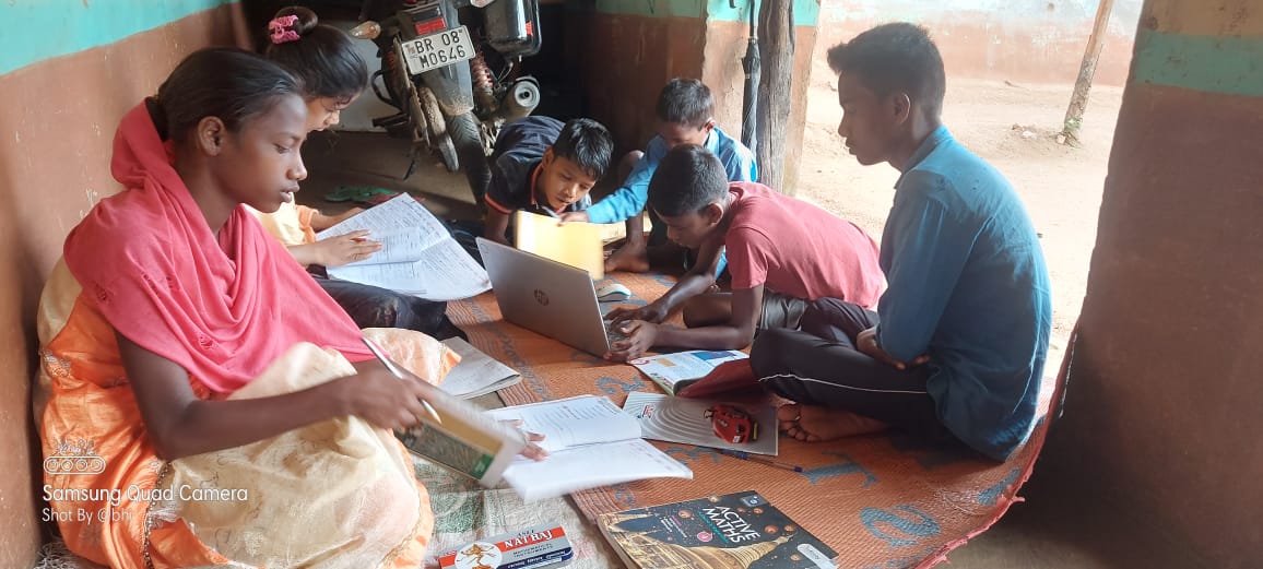 Students from the Chakai Block, Bihar studying together
