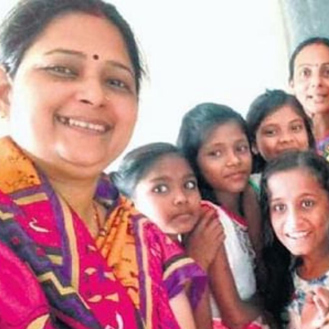 Bihar Teacher Encouraging Girls Education In Race For National Award 2021