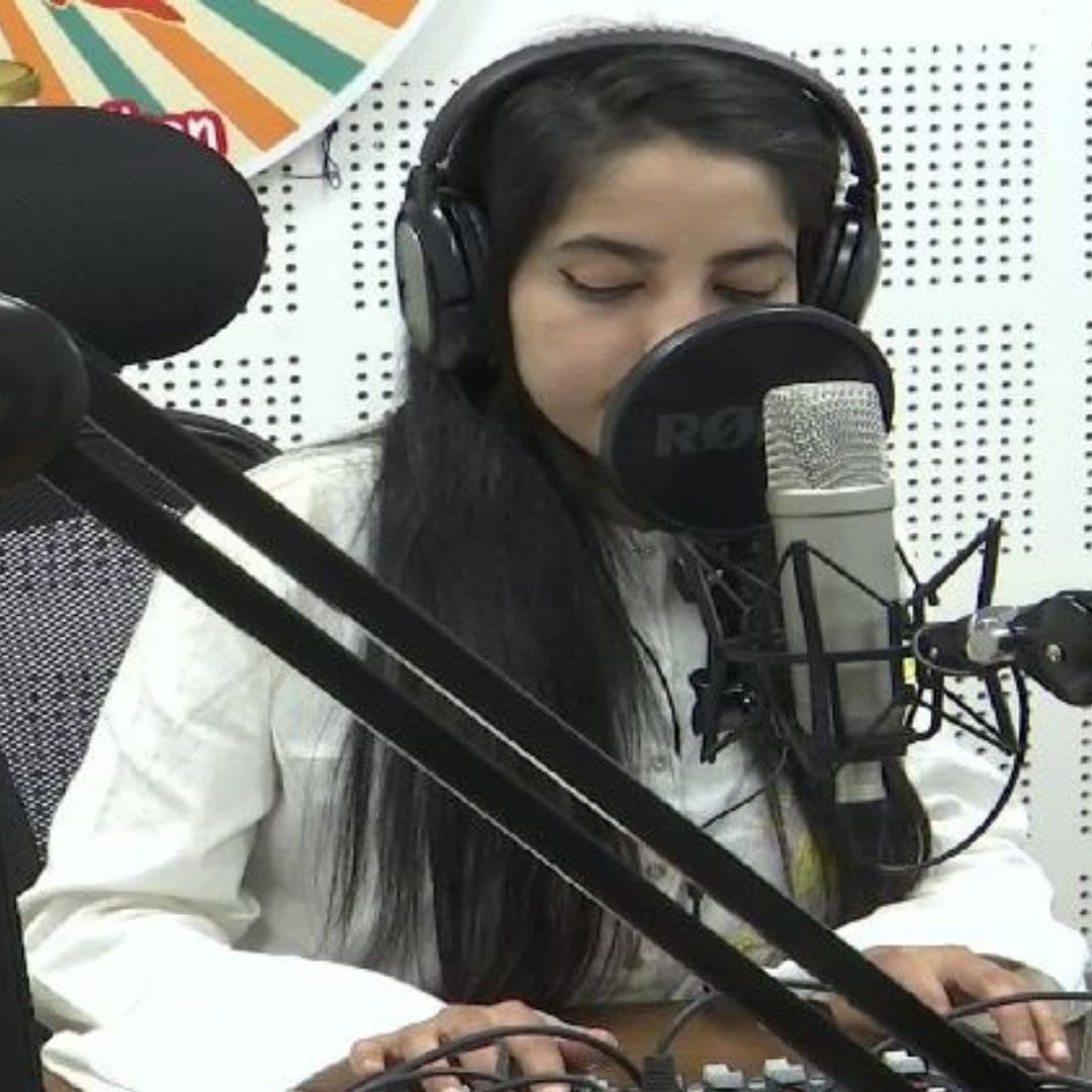 Breaking The Glass Ceiling: 20-Year-Old Woman Becomes North Kashmirs Youngest Female Radio Jockey