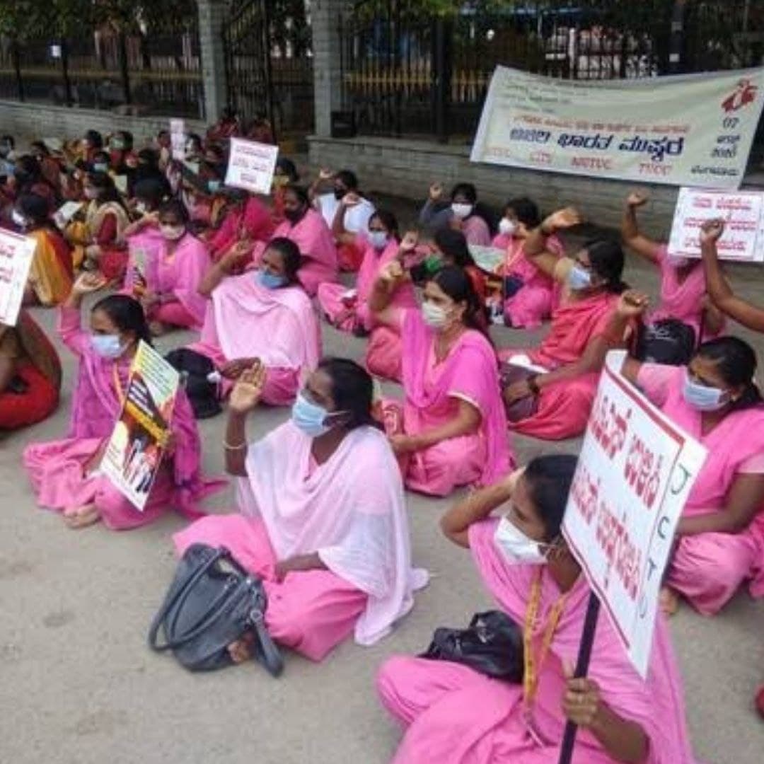 Anganwadi Workers In Delhi Protest Against Delay In Payment Of Wages, Exploitative Working Conditions
