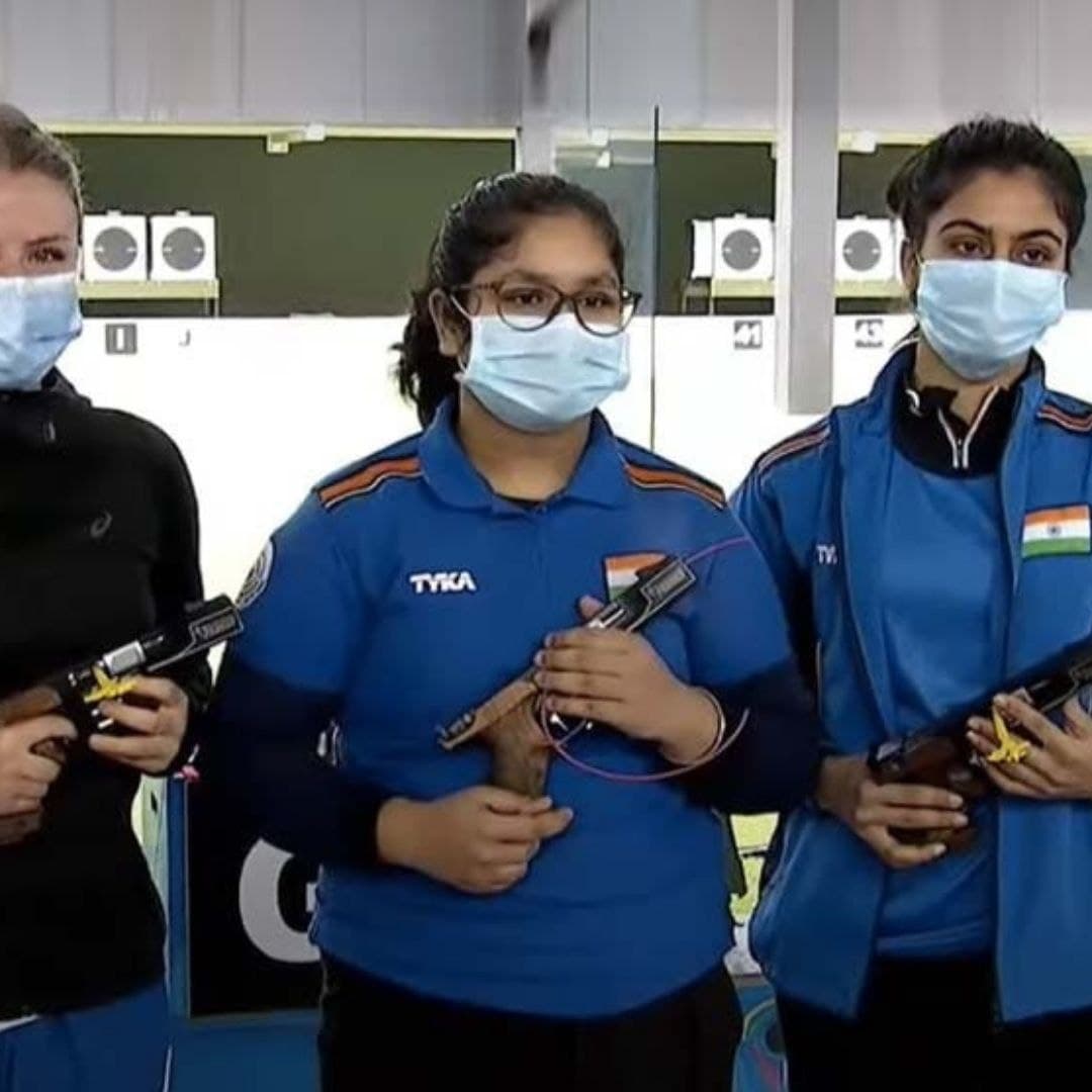 Junior World Championships: Indias 14-Year-Old Shooter Naamya Kapoor Wins Gold