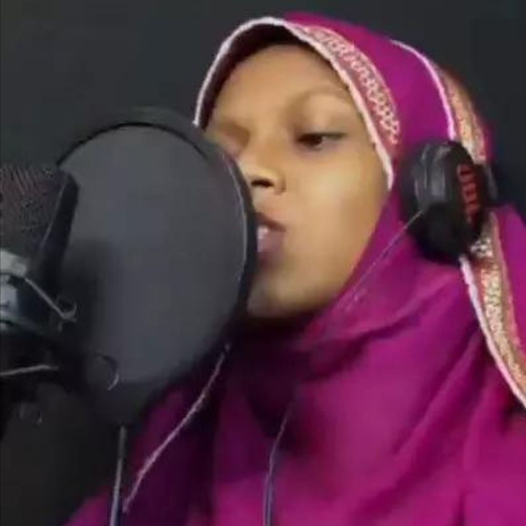 Gully Girl! Rickshaw Pullers Teenager Daughter From Mumbai Breaks Barriers To Become Rapper
