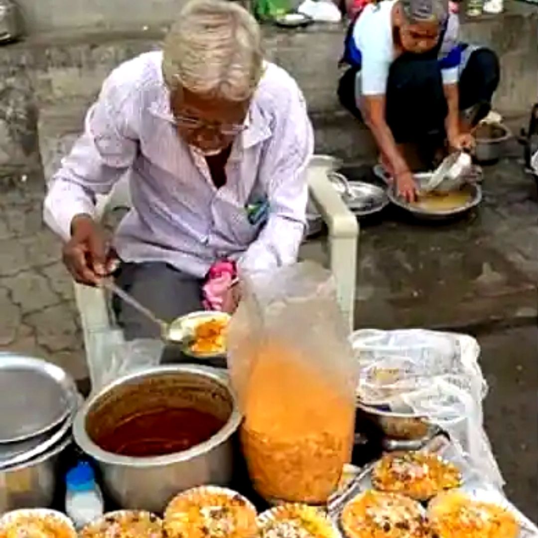 Elderly Couple From Nagpur Sets Up Poha Stall To Earn A Living, Wins Hearts