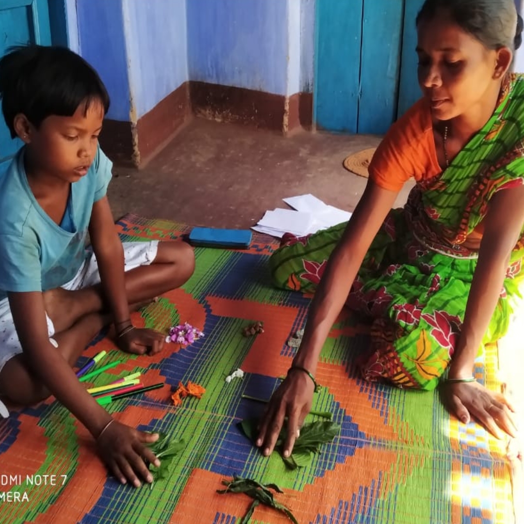 Jharkhand:Amid Pandemic Struggles, Mother Of 8-Year-Old Finds A Way To Educate Her Daughter