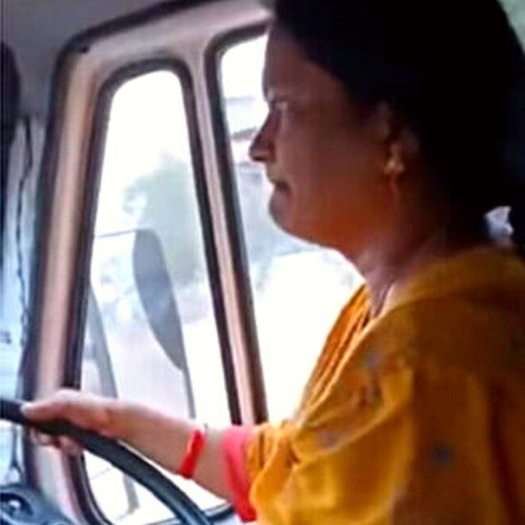 Act Of Bravery: Pune Woman Drives Mini-Bus For First Time After Driver Falls Unconscious, Takes Him To Hospital