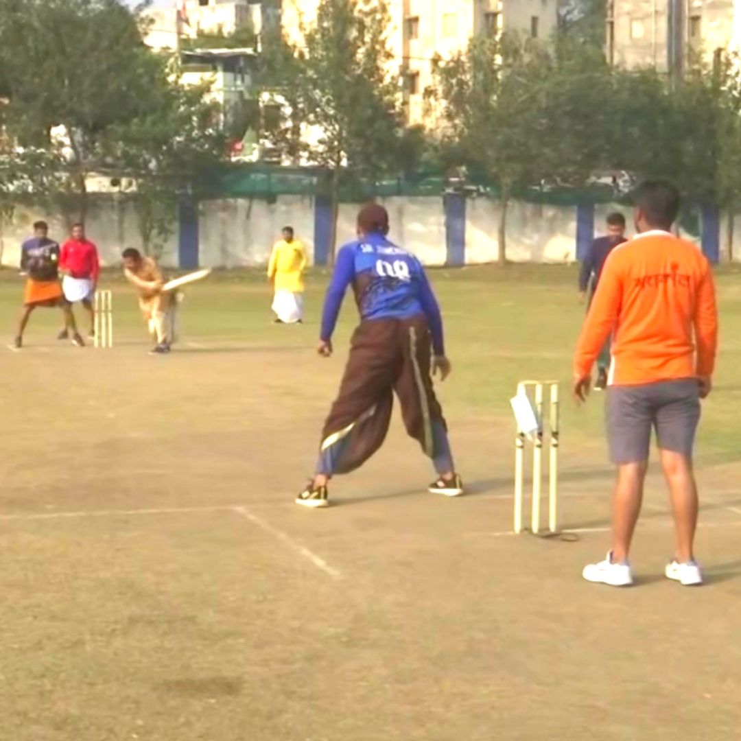 Embracing Tradition! Bhopal Hosts Cricket Tournament for Vedic Pandits With Sanskrit Commentary