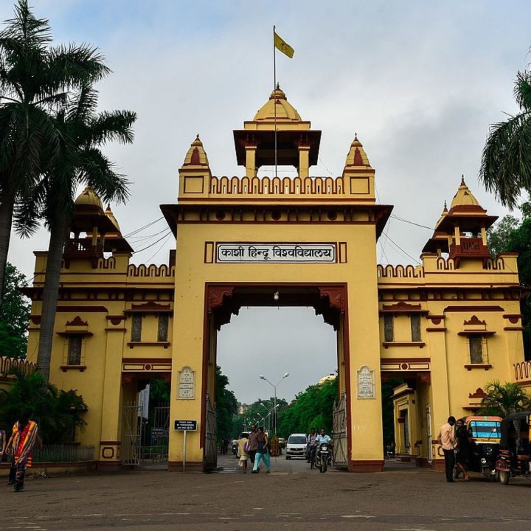 First-Of-Its-Kind! BHU Offers Hindu Dharma Course In Regular Curriculum