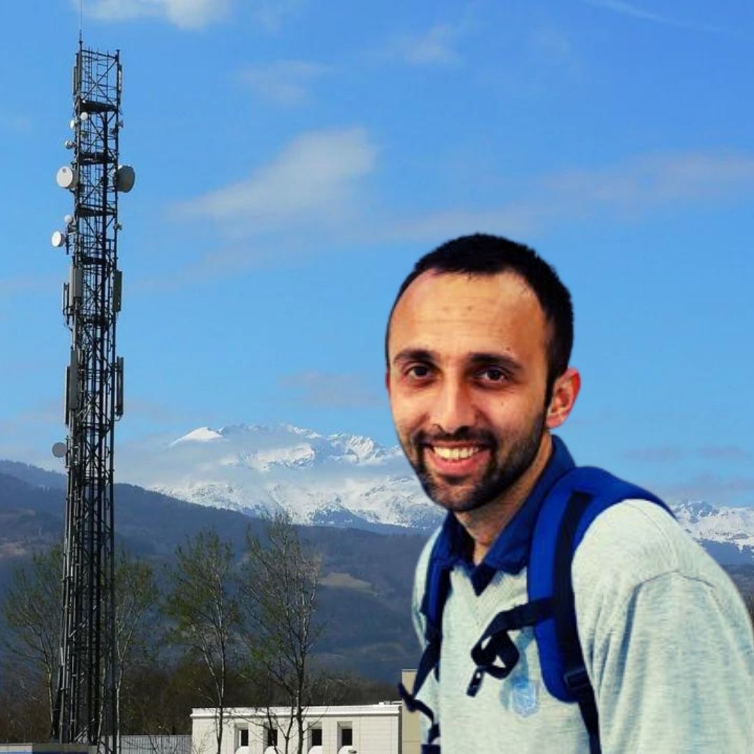 This IITian From Himachal Ensures Mobile Connectivity Reaches His Village To Help Online Students
