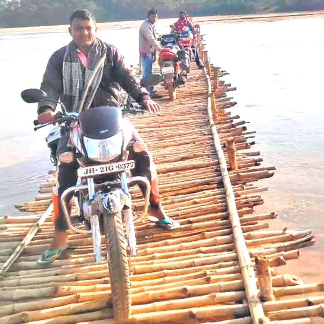 Will Paves The Way! Villagers In Jharkhand Construct Bridge Through Crowdfunding To Help Students, Others