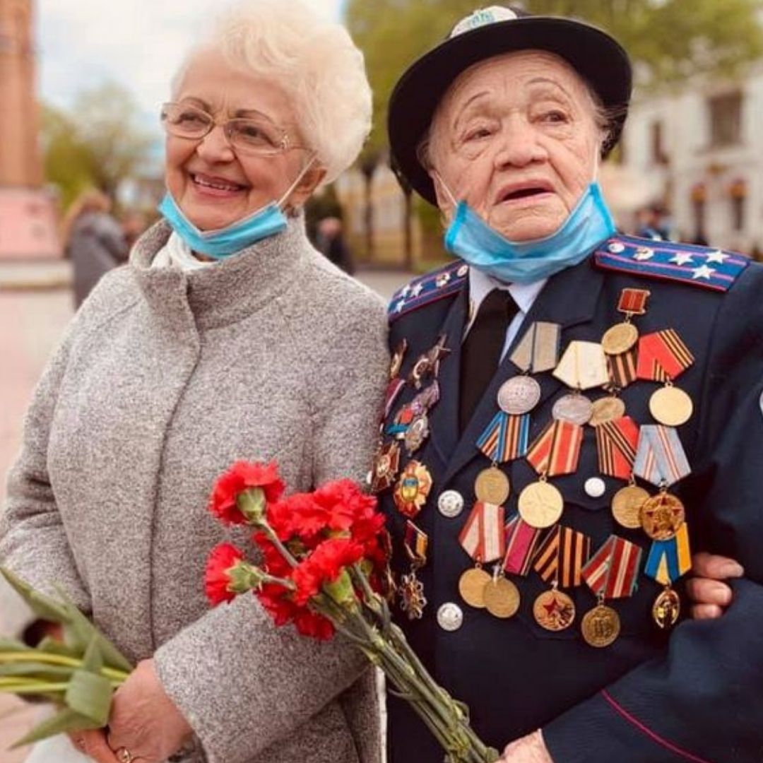 98-Year-Old Ukrainian War Veteran Offers To Fight Against Russian Invasion