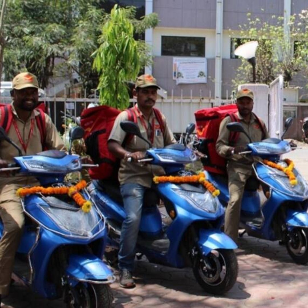 India Post Launches Maharashtra's 1st E-Vehicles Batch For Doorstep Parcel Delivery