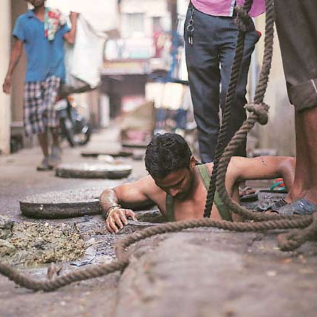 Centre: No Deaths Due To Manual Scavenging, 161 Died Cleaning Sewers In Last 3 Years