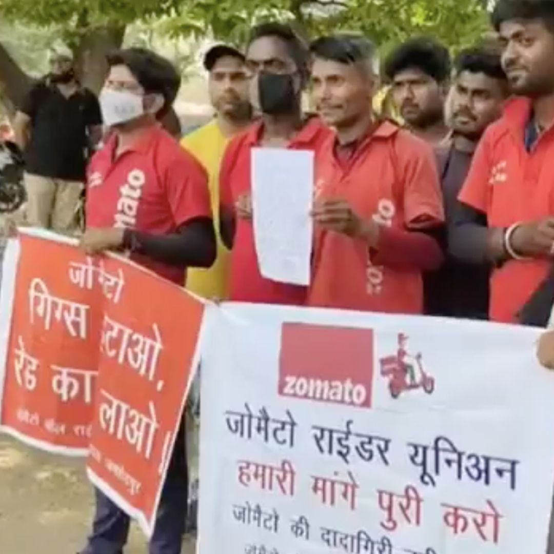 Jharkhand: Over 20 Zomato Workers Protest Against Low Salary In Jamshedpur