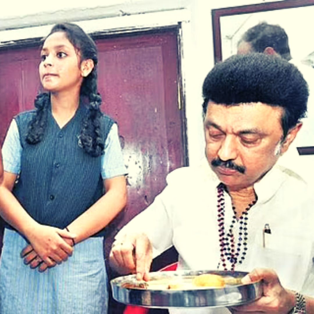 Tamil Nadu CM Fulfills Tribal Girls Wish, Relishes Spicy Meal At Her House
