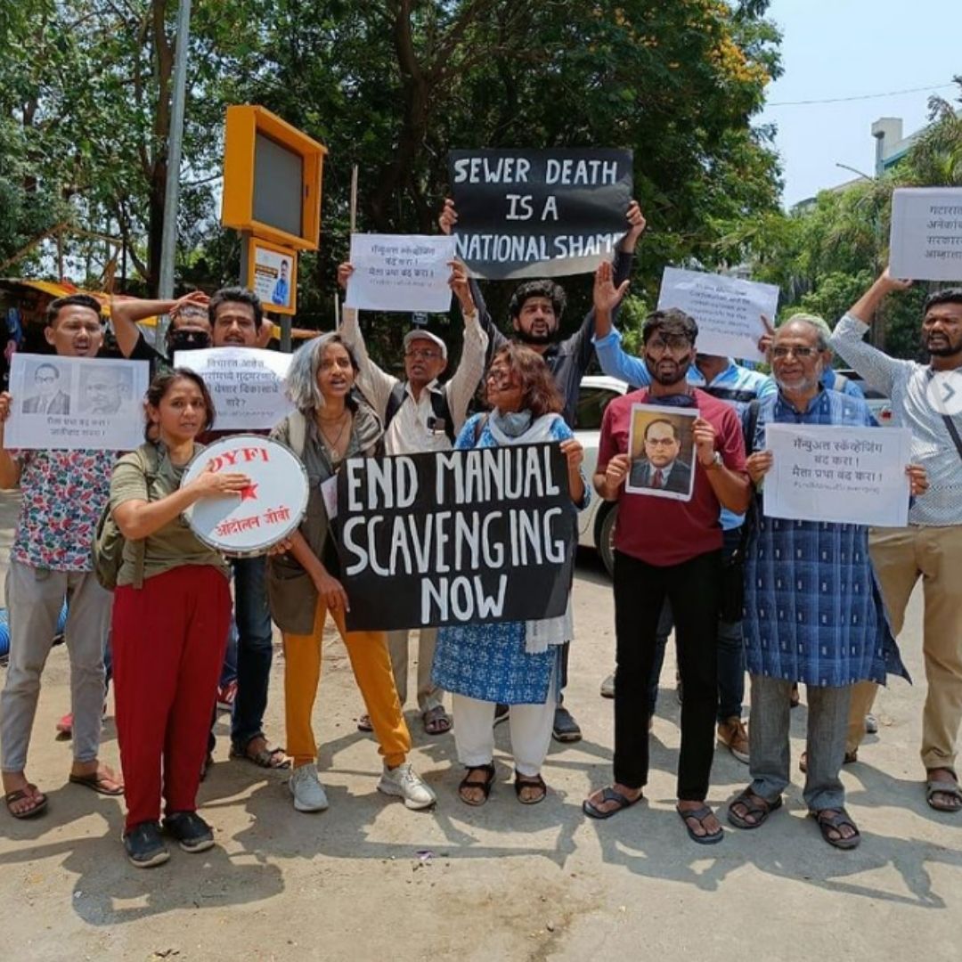 Thane: NGO Protests Against Municipal Corporation For Engaging Manual Scavengers