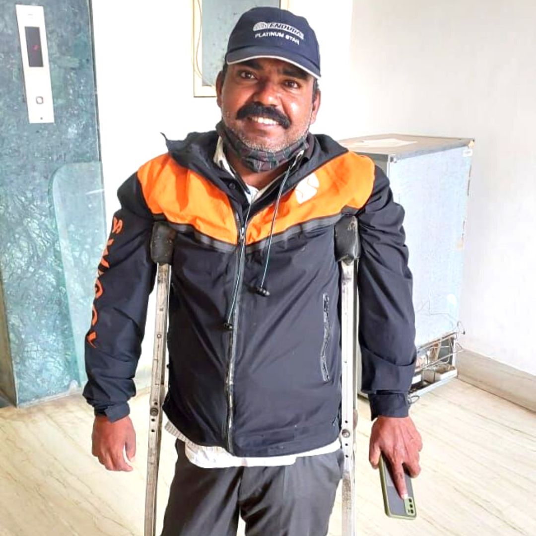 Heartwarming Story Of This Swiggy Delivery Agent With Disability Is Winning Hearts