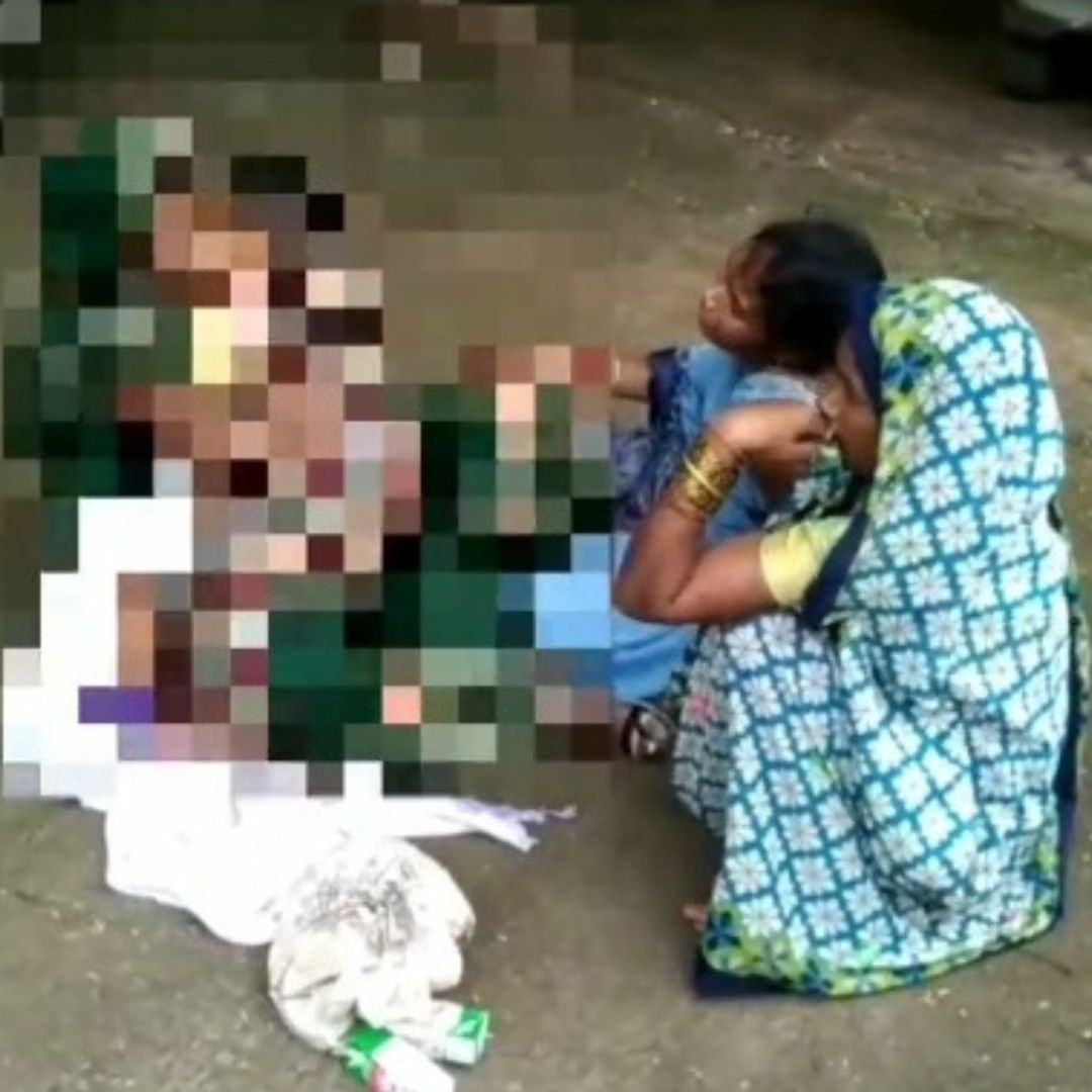 Heartbreaking! Five-Year-Old Dies In Mothers Arms Outside Health Centre Waiting To Get Treatment In MP