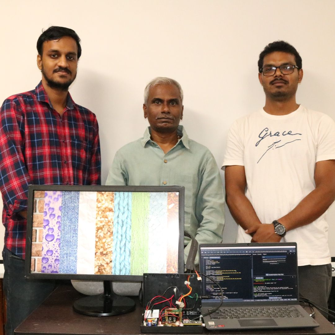 IIT-Madras Develops Touchscreen Technology i-Tad That Enables Users To Feel Texture Of Images