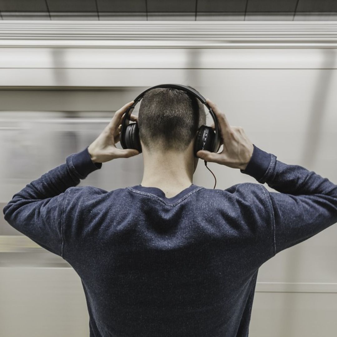 Around 1 Billion Young People At Risk Of Hearing Loss From Due To Loud Music; Reveals Study
