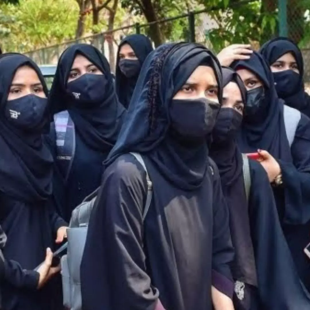 UP University Allegedly Denies Entry To Burqa-Clad Student; Lecturers State Dress Code As Reason