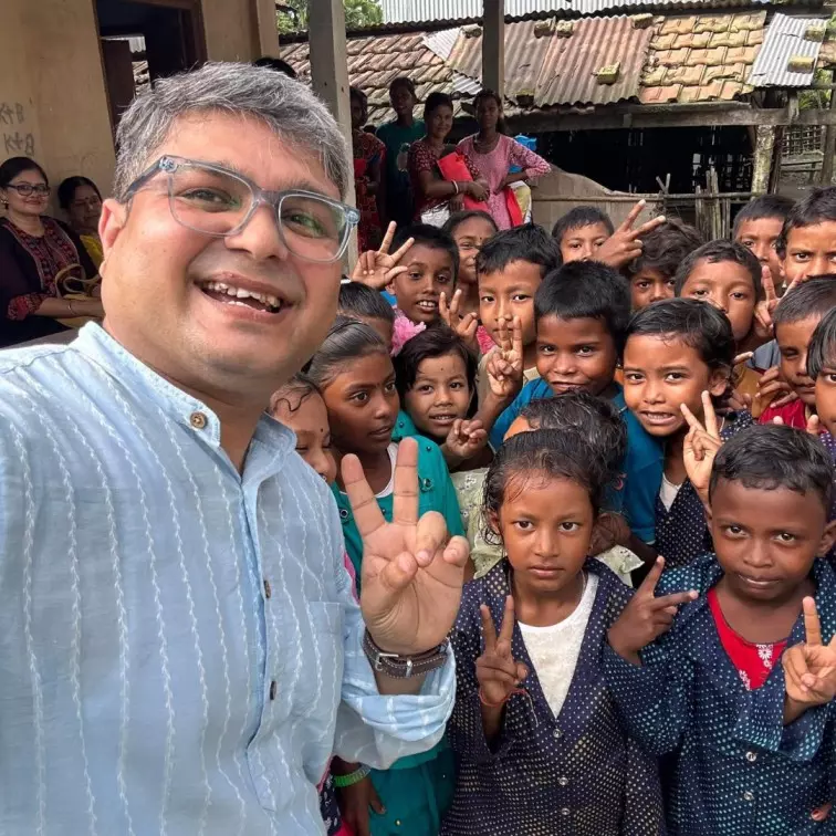 Left His Well-Settled Life In Delhi, How A Former Journalist Transforming Lives Of Tribal Kids In North Bengal