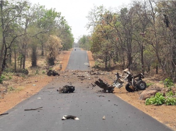 Naxal Attacks Kills Jawans Civilian